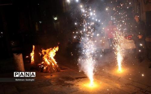 هلال احمر دوره آموزش ایمنی مراسم چهارشنبه سوری برگزار می هلال احمر دوره آموزش ایمنی مراسم چهارشنبه سوری برگزار می نماید